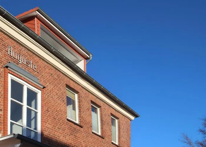 Haus Auguste, Kormoran * Rostock